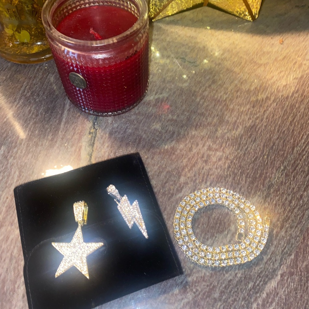 TENNIS 24” NECKCHAIN WITH TWO PAVE PENDATS 3PCS SET NEW GIFT BOXED !!!